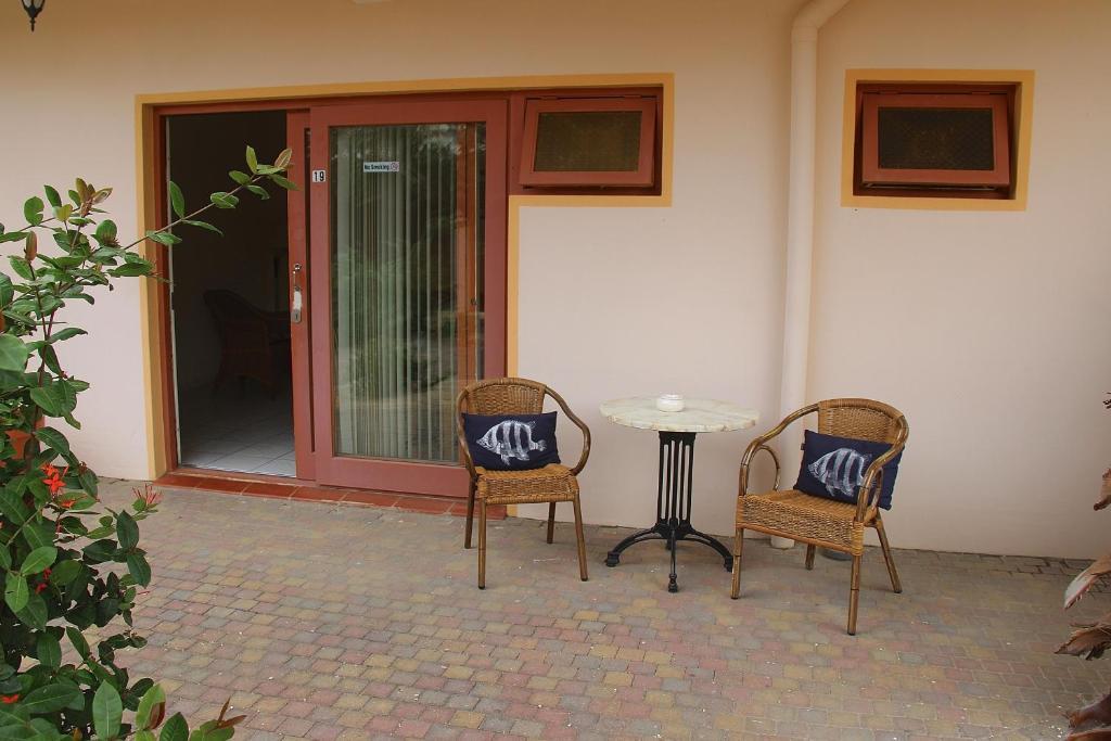 Camacuri Apartments Oranjestad Room photo